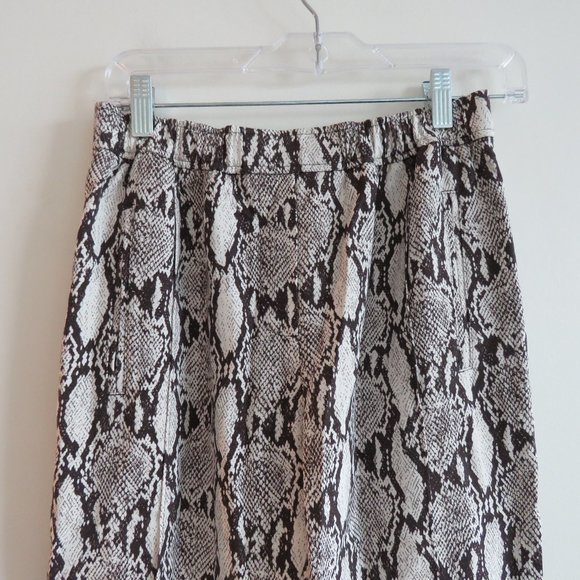 A.L.C. Elijah Python Snake Print Relaxed Fit Pull On Pants - Size 0 - Picture 3 of 14